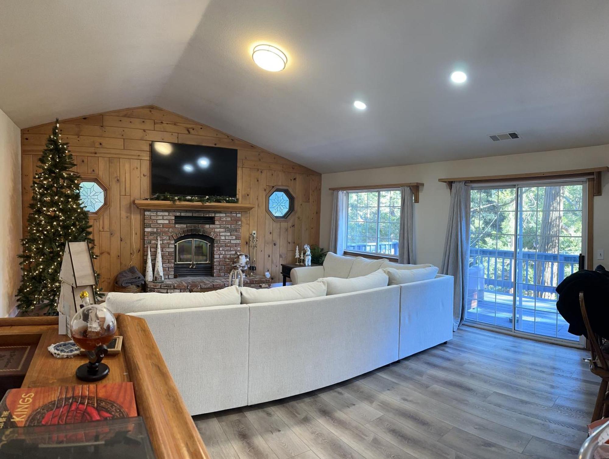 Bluebird Cabin Crestline Exterior photo
